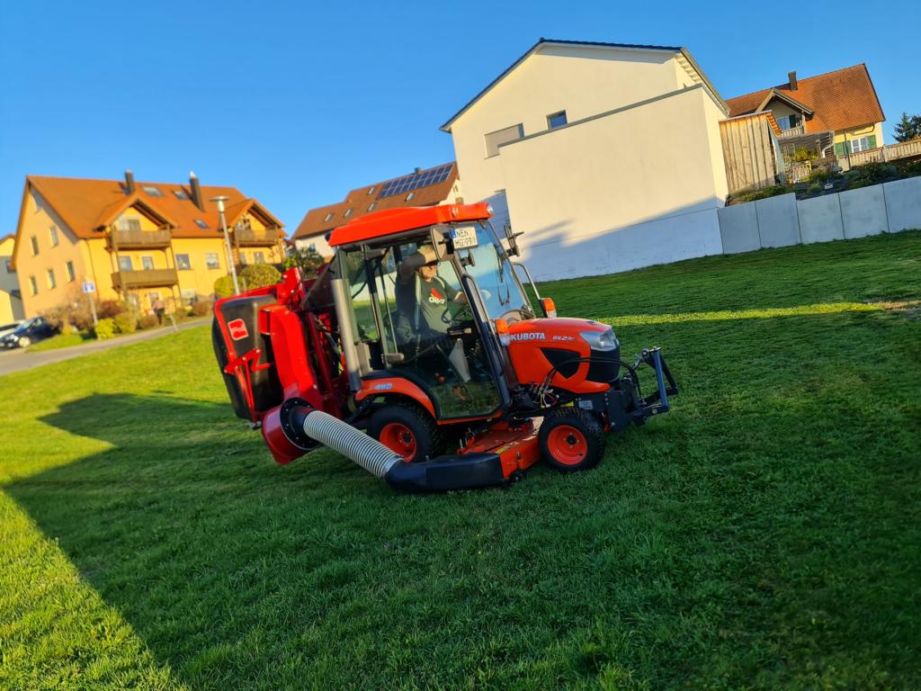 M&auml;hen & Gr&uuml;npflege 1